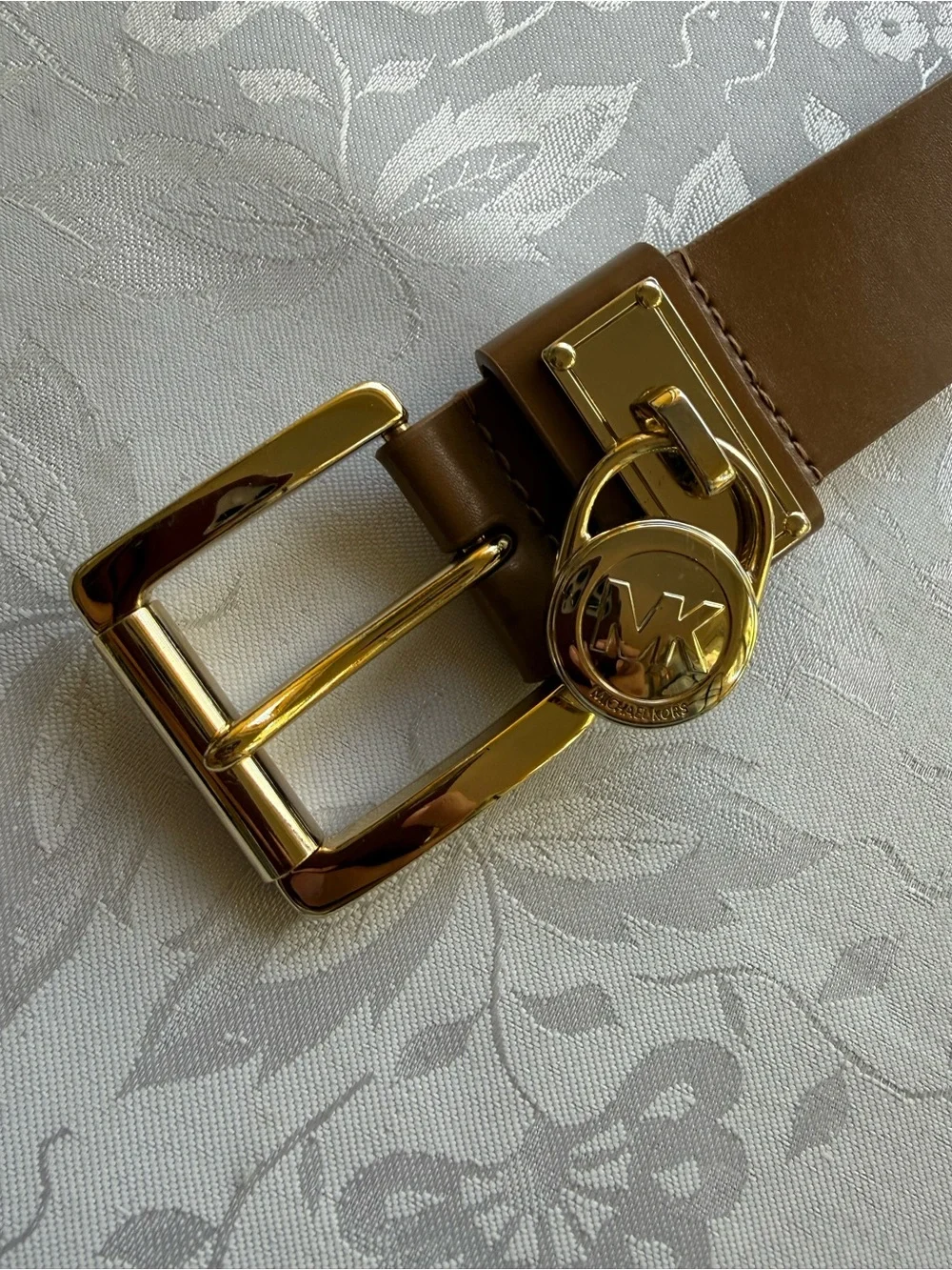 MICHAEL Michael Kors Hamilton Brown/Camel Leather Belt Gold-Tone Signature Buckl
